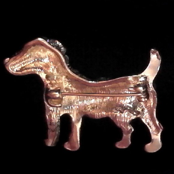 BETSEY JOHNSON ENAMEL CRYSTAL DOG BROOCH - JODXC1 - Picture 2 of 2